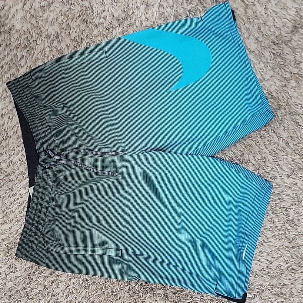 Atmosphere Swoosh Vital Volley Shorts Men’s Sz S